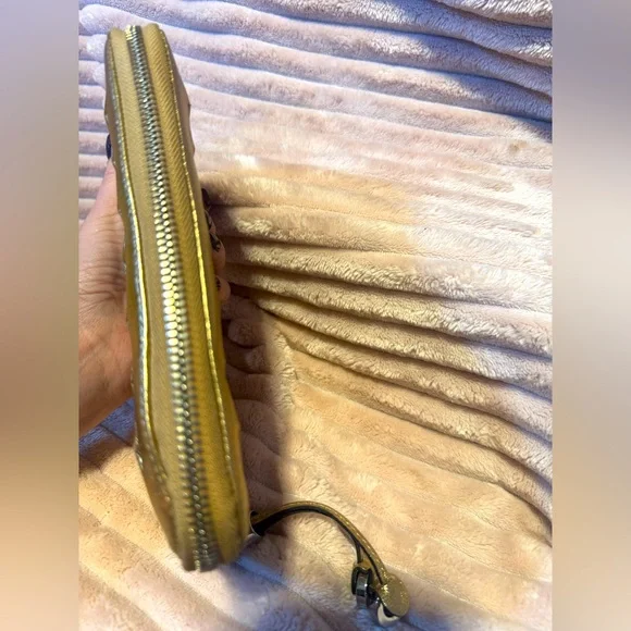 Jimmy Choo Long Wallet Filipa Star-Embossed Gold Metallic Authentic Discontinued - Picture 6 of 11